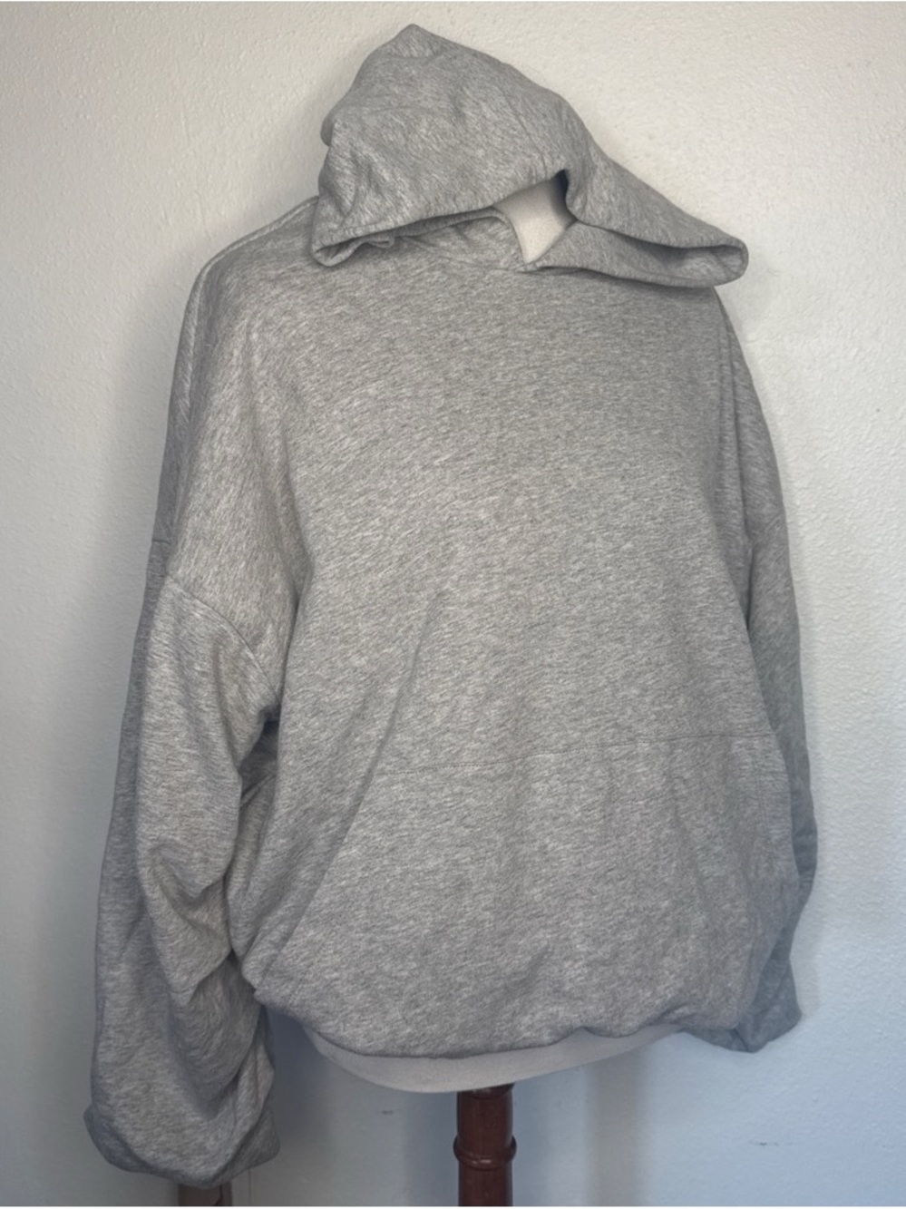 Shoe Dazzle Light Gray Hooded Pullover Sweatshirt